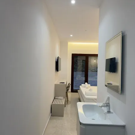 Eden Hotel